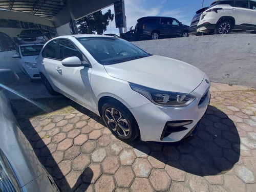 Imagen 7 de 15 de Kia Forte Sedan 2020 2.0l Lx Ivt