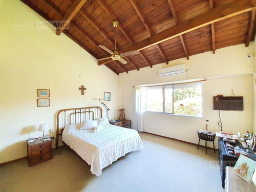 Imagen 13 de 28 de Casa 7 Ambientes En Venta - S.isidro-vias/rolon