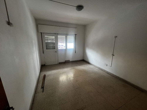 Excelente Casa Comercial - Centro