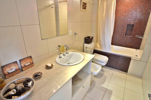 Encantador Departamento A Metros Del Mar! Con Amplio Metraje-ref:3248