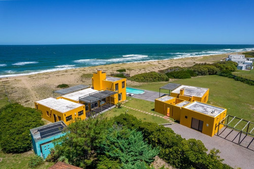 Imagen 2 de 29 de Casa De 4 Dormitorios Sobre El Mar
