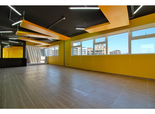 Arriendo Metro Irarrazaval / Portugal / 10 De Julio