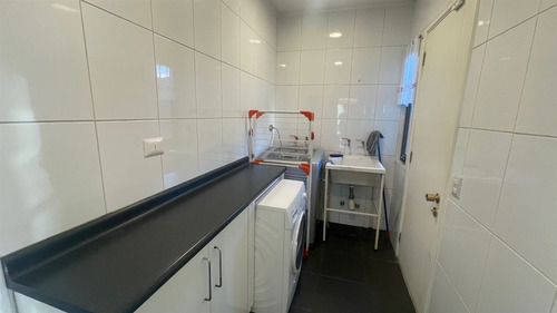 Casa En Venta De 5 Dorm. En Concón