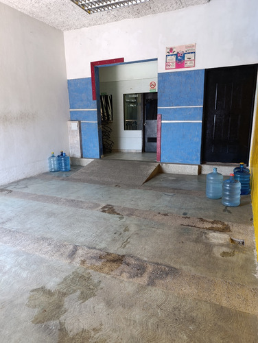 Local En Venta A Pie De Calle Av. Las Ferias Clientes D. (lp