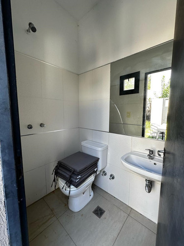 Casa En Venta En Santa Guadalupe, Pilar Del Este, Pilar
