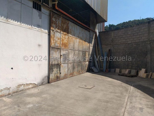 Ag. Vende Excelente Galpón, Ubicado El Palo Verde.