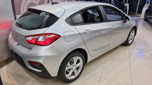 Imagen 6 de 25 de Chevrolet Cruze 5 Puerta Lt At Jp