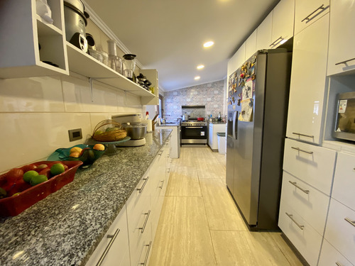 Bajo De Precio! Parcela Con 2 Casas, Excelente Conectividad