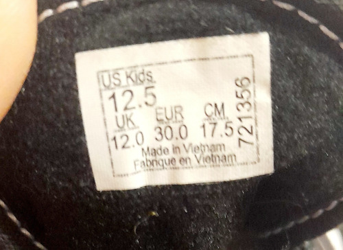 Zapatillas Vans K Old Skool V Kiss (Usado)
