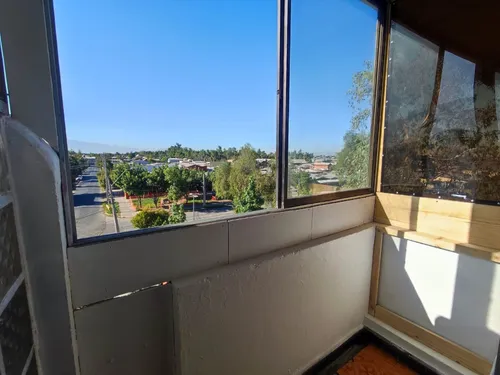 San Joaquín Vende, Dpto. De 2 Dormitorios, 1 Baño.-