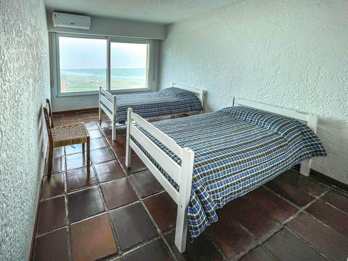 Imagen 21 de 29 de Apartamento En Venta De 3 Dormitorios En Playa Mansa (ref: Lij-5615)