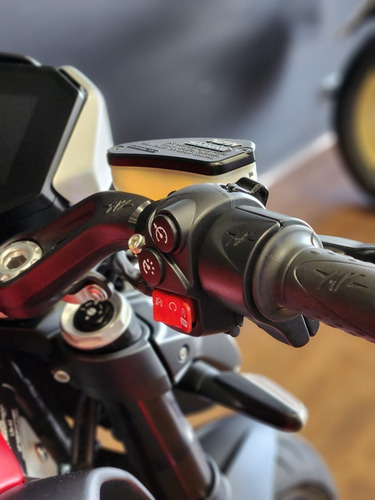 Imagen 10 de 25 de Moto Mv Agusta Dragster 800 Rosso Mate