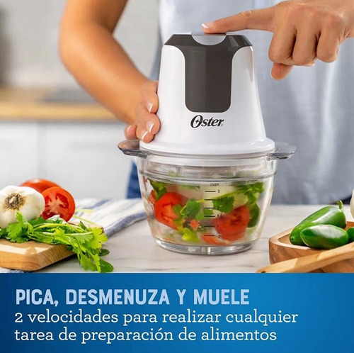 Mini Picadora Oster® 3 Tazas Con Tazón De Vidrio Fpstfp3340