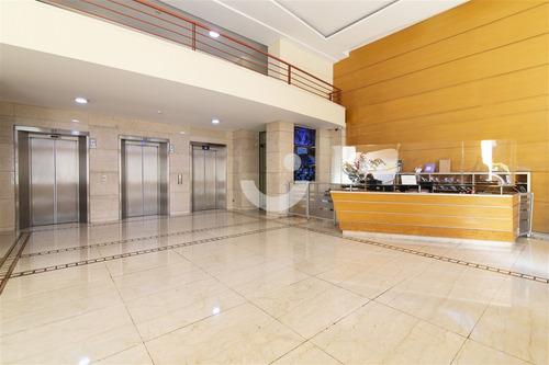 Departamento En Venta De 1 Dorm. En Las Condes