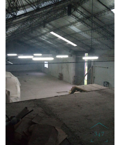 (009) Excelente Y Amplio Deposito Zona Industrial Y Comercial En Esquina,