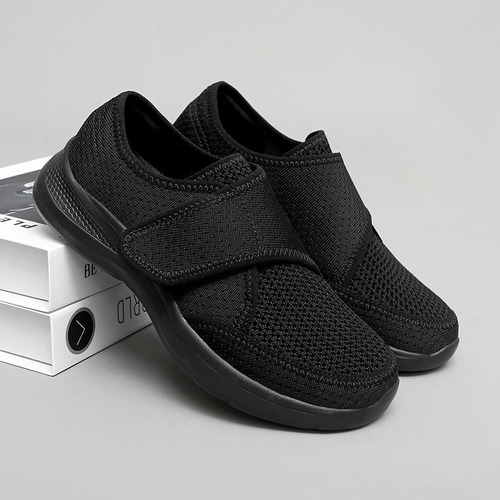 Light Sports Shoes Suitable For Diabetes Patients