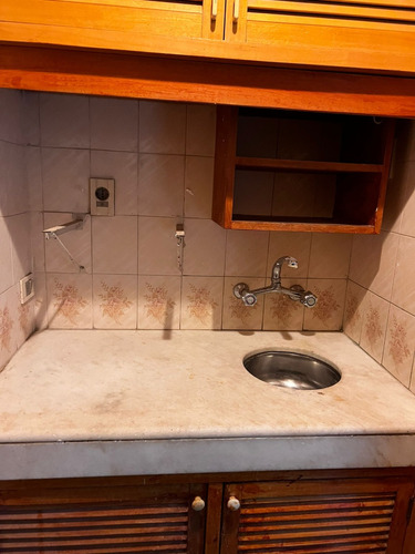 Ciudad Vieja Misiones Y Rincon, Cerca Del Puerto De Montevideo, Gran Oficina En Venta O Alquiler