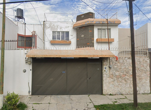 Casa En Venta Por Rincon Arboledas - Ac93