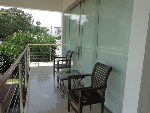 Imagen 22 de 26 de Espectacular Casa En Venta En Santa Elena, Totalmente Remodelada, Piso De Porcelanato, Diferentes Ambientes Y Espacios, Areas Recreativas Y Verdes, Inf. 0424-5337900, Cod. 22-17104, Nds 25