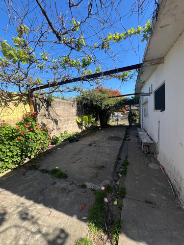 Venta De Casa En Vista Linda Montevideo, A Una Cuadra De Cno. Maldonado.