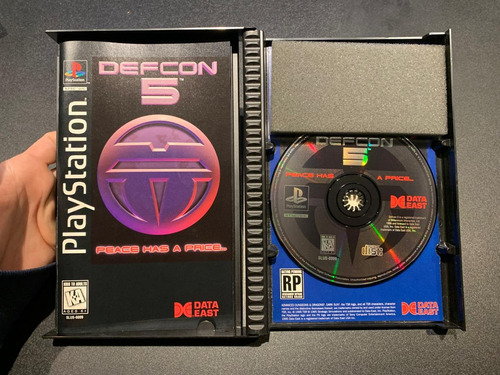 Defcon 5 Sony Playstation Ps1 Long Box (Usado)