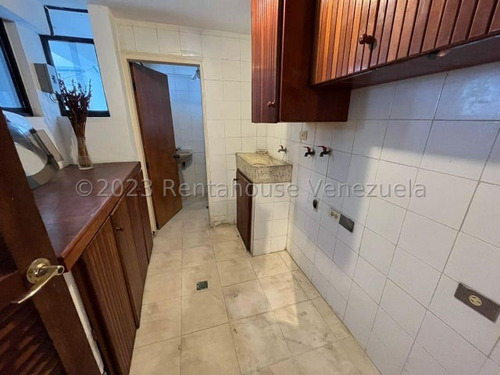 Edgar Centeno, Profesional Inmobiliario, Vende Townhouse, Altos De La Esmeralda, #23-26227