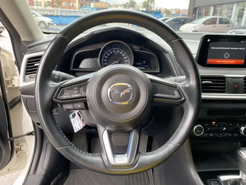 Mazda 3 2.0 Touring