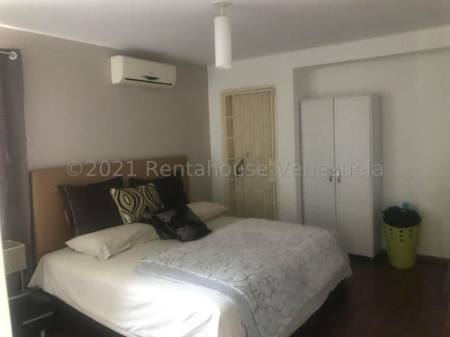 Imagen 3 de 24 de La Casa De Tus Deseos, Hermosa Casa, Llena De Espacios Amplios Y Agradables, Vista Al Ávila, Anexo Independiente.