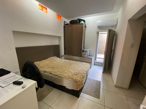 Casa En Córdoba · 3 Departamentos · Cerca De La Utn · Cochera · Pileta · Amoblado · Reciclado · Excelente Inversión