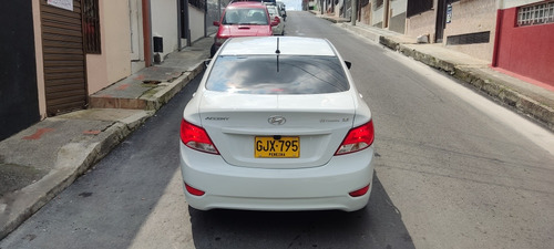 Hyundai Accent 1.6 Premium