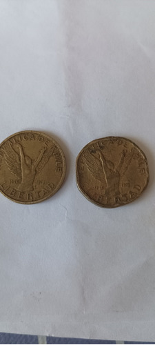 Vendo Monedas Antiguas $10 Una Con Bordes Exagonales Y Otra 