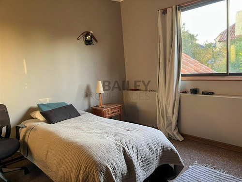 Casa Amoblada En Arriendo De 5 Dorm. En Concón