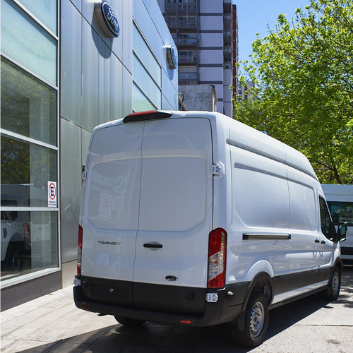 Ford Transit 2.2 Furgon Largo 350l