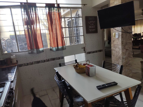 Casa 4 Amb. En Esquina Garaje Lavadero Terraza