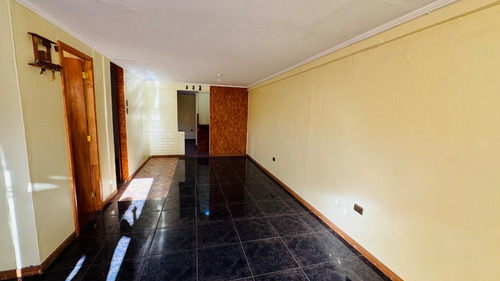 Se Vende Amplia Casa Sector Las Torres 4 Dorm Regularizada