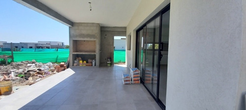 Imagen 6 de 12 de Santa Elena -pilar El Este ,con O Sin Pileta Excelente Casa
