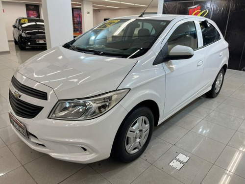 Chevrolet Onix Onix 1.0 MPFI LS 8V FLEX 4P MANUAL