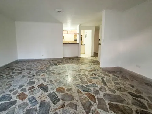 Apartamento En Venta En Laureles Cerca Al Primer Parque