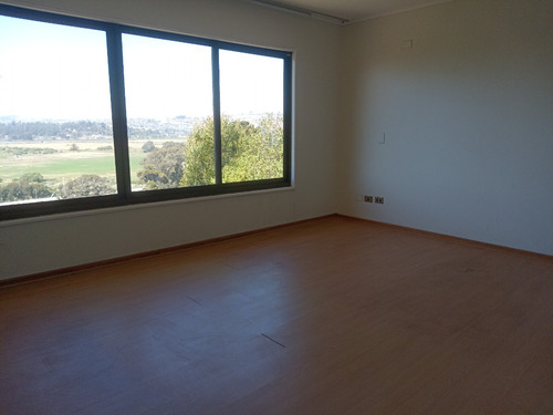 Oportunidad Gran Casa En Santo Domingo, Bajo Precio Tasación
