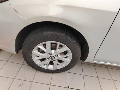 Nissan Versa 1.6 A/C Mt