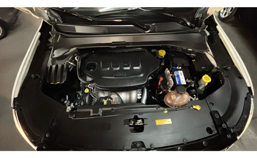 Jeep Compass 2.0 16V FLEX LONGITUDE AUTOMÁTICO