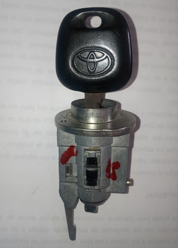 Suichera Con Llave Toyota New Sensación Año 2003 - 2008