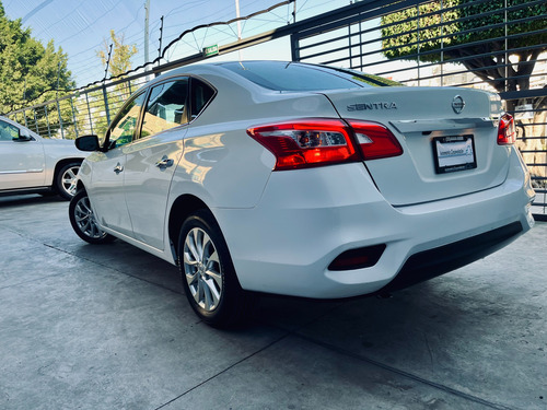 Nissan Sentra 1.8 Advance Cvt