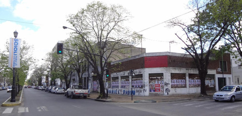 Importante Lote Avenida 44 En La Plata  Dacal Bienes Raices
