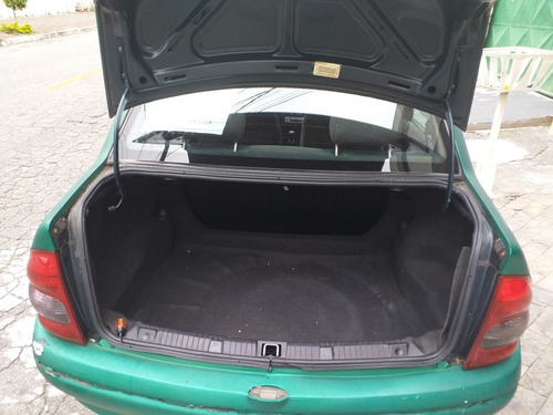 Chevrolet Corsa Sedan Millenium 1.0