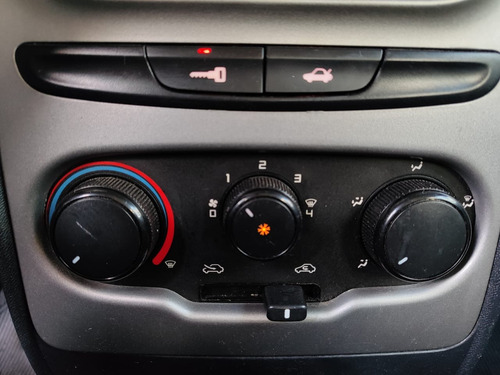 Fiat Idea 1.4 Attractive Flex 5p