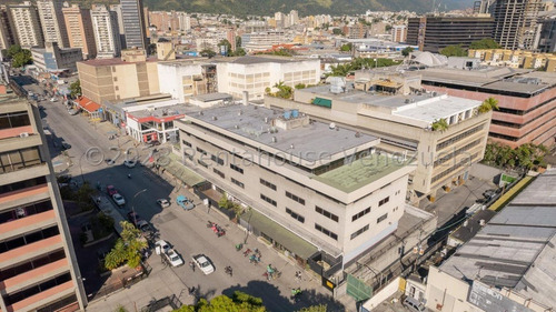 Imagen 2 de 14 de Edificio En Venta Los Cortijos De Lourdes Caracas. Código 23-19640 Mr.