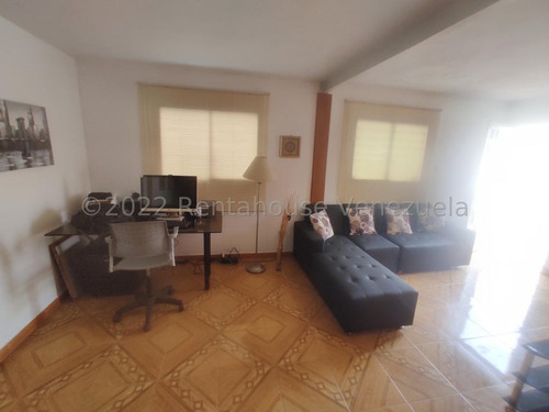 Rent-a-house Vende Bellísima Casa, Conectado A Pozo De Agua, Res. Villas Apamate, Maracay, Estado Aragua, 25-14387 Gf