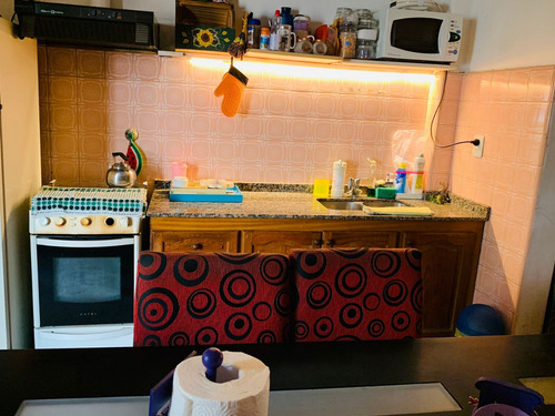 Imagen 2 de 9 de Casa Venta Isidro Casanova