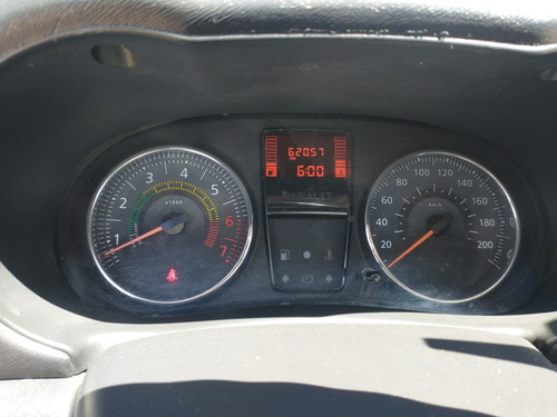 Imagen 14 de 15 de Renault Clio 2016 1.2 Mio Confort Pack